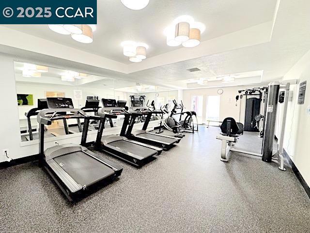1305 Webster St, Alameda CA: https://media.crmls.org/mediaz/a03942a4-60ce-4171-8319-872c75c6755c.jpg
