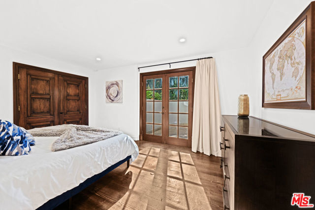 2347 E Valley Road, Santa Barbara CA: https://media.crmls.org/mediaz/a039713d-31e2-43fe-9cdf-0d1afa395a43.jpg