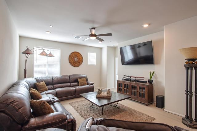 32932 Gelder Cir, Menifee CA: https://media.crmls.org/mediaz/a0397296-1c96-4fdf-8af2-faca912e6f46.jpg