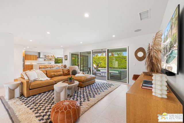 1100 E Marion Way, Palm Springs, CA 92264