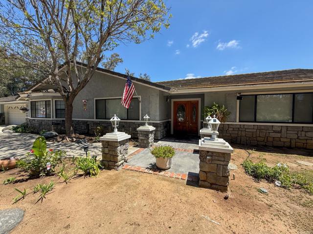 3048 Jason Road, Fallbrook CA: https://media.crmls.org/mediaz/a03a4228-6f4f-4d3c-aa7b-aaf3a9e9aa12.jpg