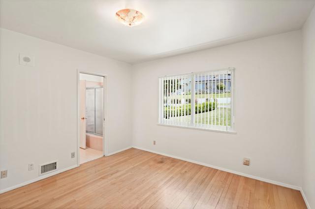 108 W Kenneth Road, Glendale CA: https://media.crmls.org/mediaz/a03a440e-97c1-4ef2-a3b5-d950919f193f.jpg