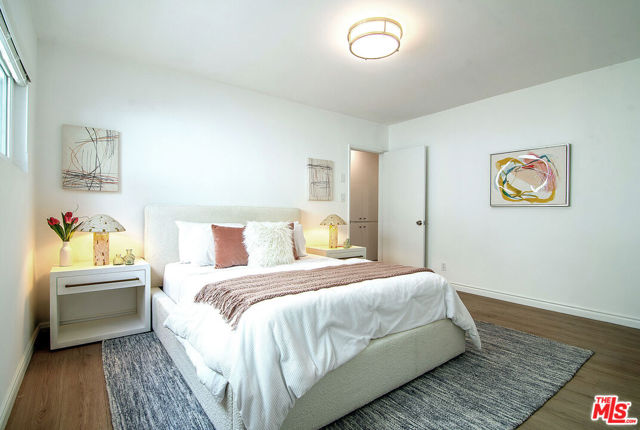 10725 Ohio Avenue, Los Angeles CA: https://media.crmls.org/mediaz/a03aa481-6e92-44bf-a593-680749adba67.jpg