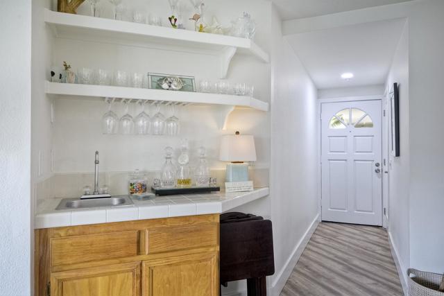 Detail Gallery Image 11 of 51 For 600 N the Strand #3,  Oceanside,  CA 92054 - 1 Beds | 1 Baths