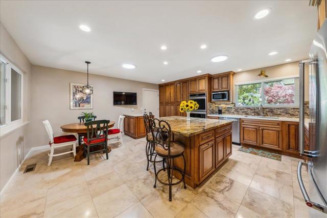 1 Windsor Rise, Monterey CA: https://media.crmls.org/mediaz/a03b4bd1-44e3-4ab5-a13a-784f1d53d1d7.jpg