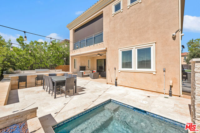 11945 Mirabel Way, Porter Ranch CA: https://media.crmls.org/mediaz/a03c35dc-c8a9-40de-a7a3-a9d775829757.jpg