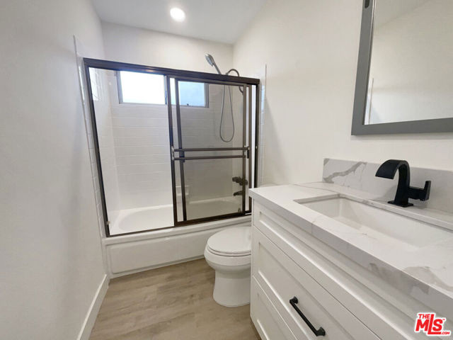 495 N Wendy Drive, Newbury Park CA: https://media.crmls.org/mediaz/a03c3d33-7df0-4ed4-9fa4-2b13d9462193.jpg
