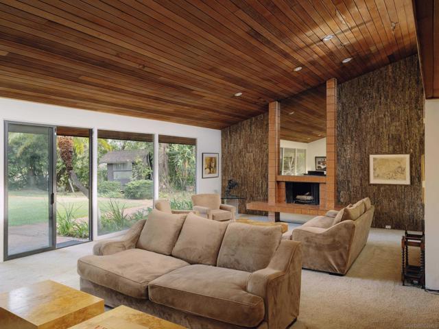 6009 Mimulus, Rancho Santa Fe CA: https://media.crmls.org/mediaz/a03d5e4a-89c2-4307-baa2-1faaa244b78b.jpg