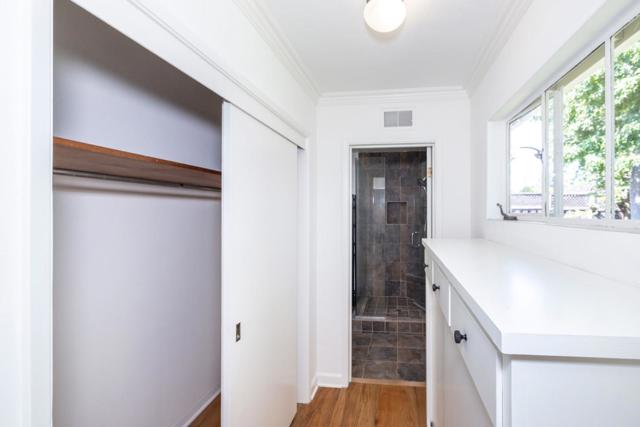 510 Valencia Drive, Los Altos CA: https://media.crmls.org/mediaz/a03d6bc6-55e9-4a5f-a4fd-ccaec16173a9.jpg