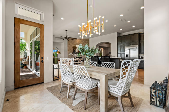 56738 Palms Dr Drive, La Quinta CA: https://media.crmls.org/mediaz/a03d8e9e-d09f-48b1-a554-2f7102af1915.jpg