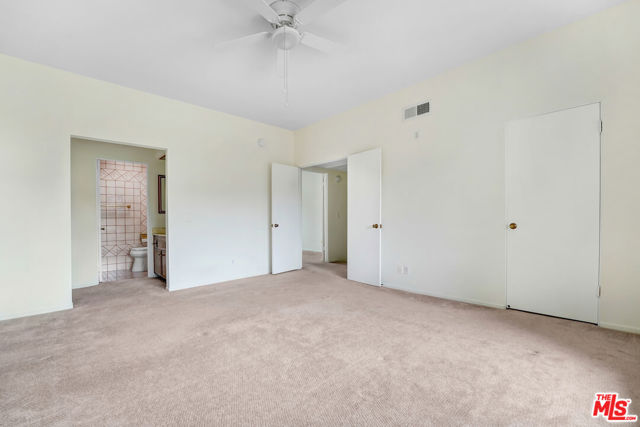 6232 Nita Avenue, Woodland Hills CA: https://media.crmls.org/mediaz/a03dbedf-1d4f-4ef3-853e-23c20e55bc36.jpg