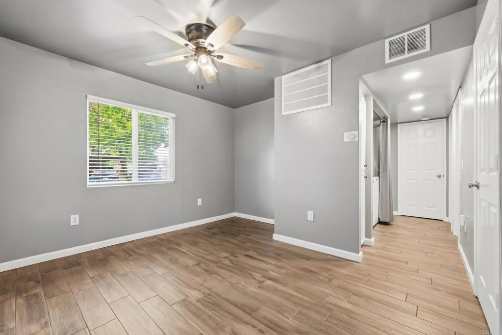 2536 White Oak Place - photo 10