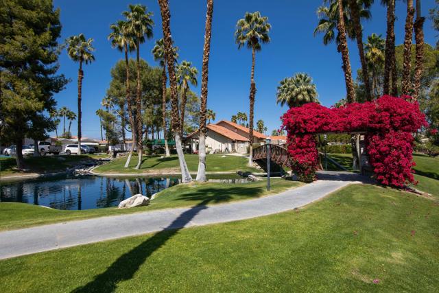 1128 Via Grande, Cathedral City CA: https://media.crmls.org/mediaz/a040149d-beae-47ad-b8c9-2cc46875bdf9.jpg