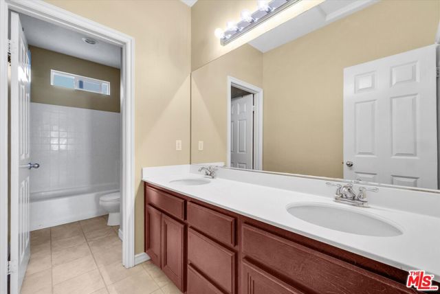 5611 Scharf Avenue, Fontana CA: https://media.crmls.org/mediaz/a040d931-65d2-4af3-a895-9c484e823068.jpg