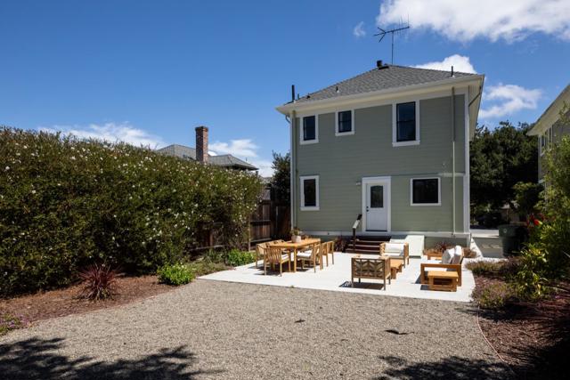 942 Ramona Street, Palo Alto CA: https://media.crmls.org/mediaz/a0412bb0-f12b-4685-bbb6-f62d4a2b0aa5.jpg