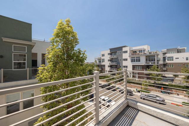 2092 Tango Loop, Chula Vista CA: https://media.crmls.org/mediaz/a04137b2-d84e-45ac-9af1-f995db16a697.jpg