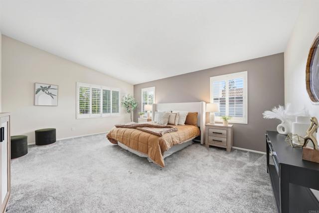 1029 Vista Oak Place, Chula Vista CA: https://media.crmls.org/mediaz/a041a702-35fb-4ceb-855c-b8243e2c6e84.jpg