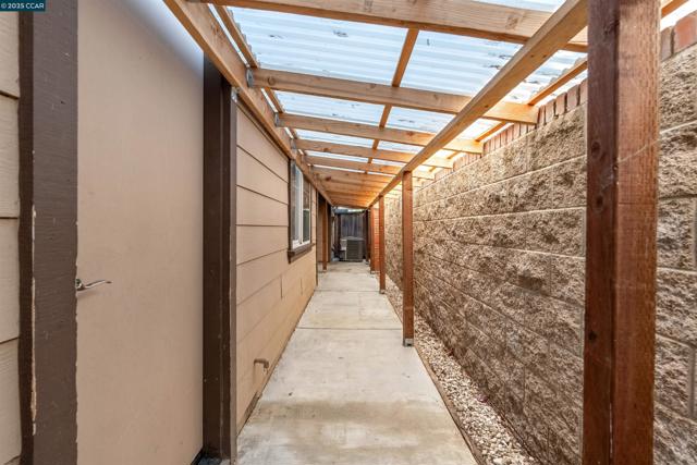 110 Mars Ct, Pittsburg CA: https://media.crmls.org/mediaz/a0422b16-7884-472e-85d4-354da9c82df3.jpg