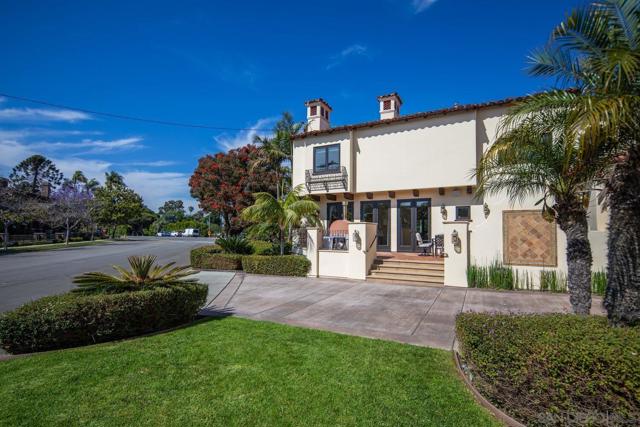 650 Glorietta Blvd, Coronado CA: https://media.crmls.org/mediaz/a043101c-781a-453d-8e38-ce615db03edc.jpg