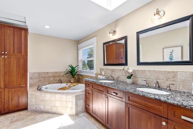 720 Gilroy Drive, Capitola CA: https://media.crmls.org/mediaz/a0439a5b-a069-4f86-9552-98a41623244e.jpg