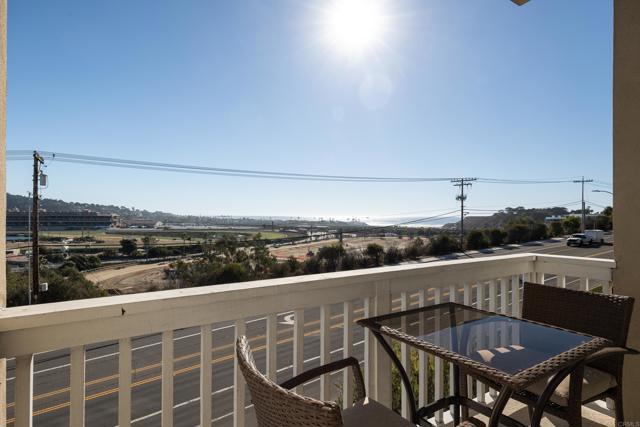 Image 9 of 28 For 251 Turf View Drive
