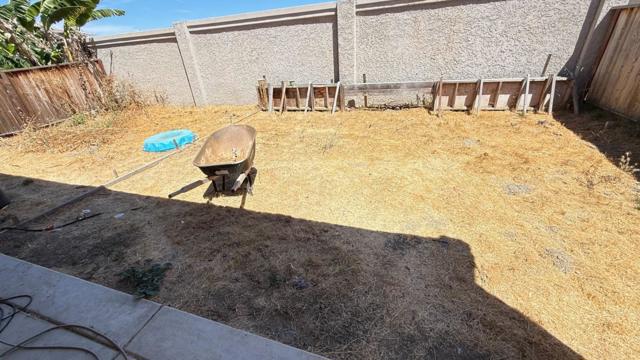 755 Alicante Drive, Hollister CA: https://media.crmls.org/mediaz/a044823d-89d9-4e58-928f-a892465e576d.jpg