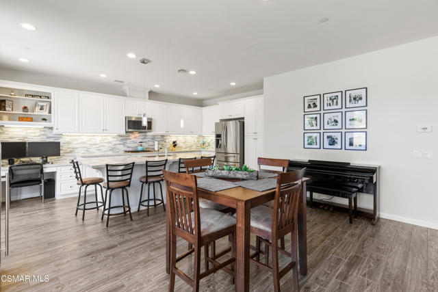 Dining Room & Kitchen