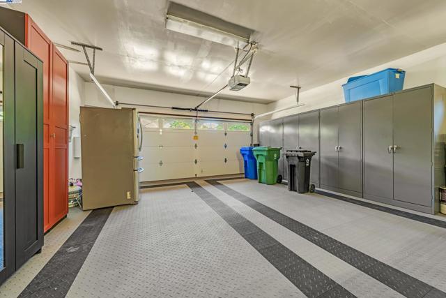 41917 Camino Santa Barbara, Fremont CA: https://media.crmls.org/mediaz/a045988d-7cbe-424b-b924-3d66faf3acdd.jpg