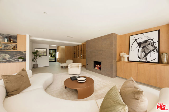 Image 11 of 32 For 483 Santiago Way