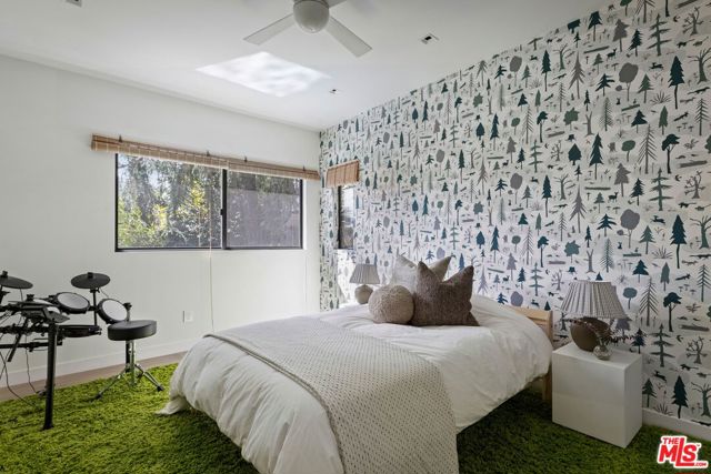1933 Redcliff Street, Los Angeles CA: https://media.crmls.org/mediaz/a0478e85-3d3e-4e18-873a-fab15d45eb36.jpg