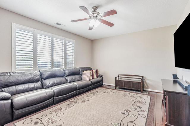 10436 Albert Drive, Stockton CA: https://media.crmls.org/mediaz/a047ed27-32ea-4f61-b0c5-4caf27196cc1.jpg