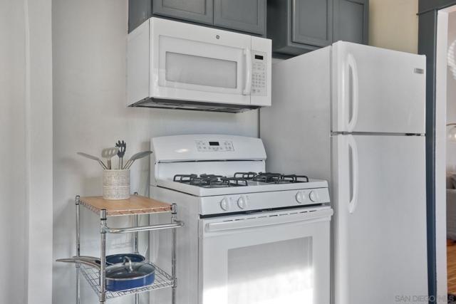 3670 Florida St, San Diego CA: https://media.crmls.org/mediaz/a047f863-ee45-4f71-910e-00216c8644d8.jpg