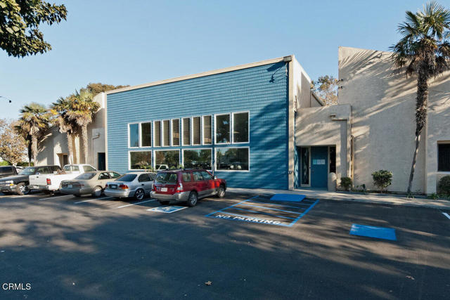 566 Ebbtide Circle, Port Hueneme CA: https://media.crmls.org/mediaz/a048b07c-1400-45b4-aa19-0d52487caf74.jpg