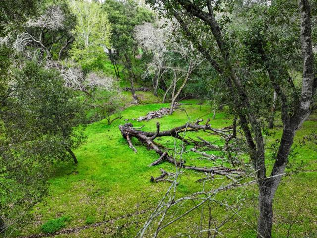 380 La Questa Way, Woodside CA: https://media.crmls.org/mediaz/a0494832-d8f9-4eb5-8e6c-6083274d7798.jpg