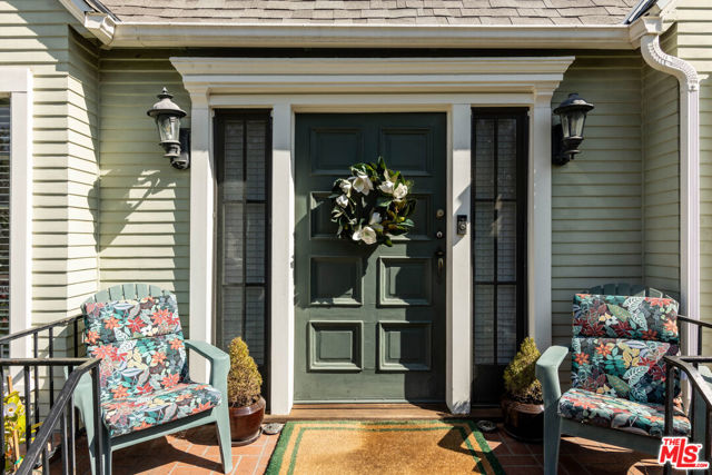 880 WELLESLEY Avenue, Los Angeles CA: https://media.crmls.org/mediaz/a04a54c4-c302-4301-9915-b960b5eb9c06.jpg