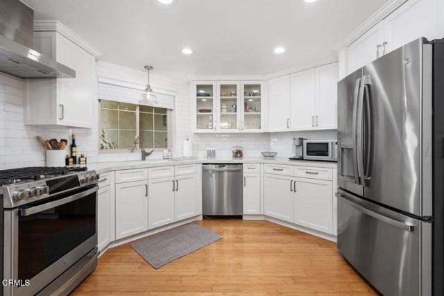 6036 Gitana Avenue, Camarillo CA: https://media.crmls.org/mediaz/a04b3ac1-a10c-4001-86e7-0241ff7fa2f1.jpg