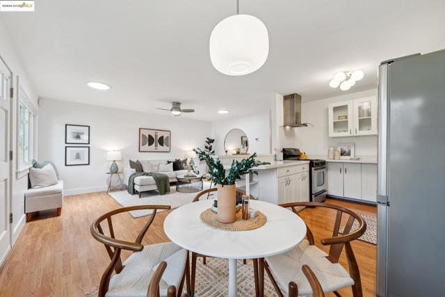 2028 Damuth St, Oakland CA: https://media.crmls.org/mediaz/a04c3825-bede-4d46-8365-19a5bfba9d0f.jpg