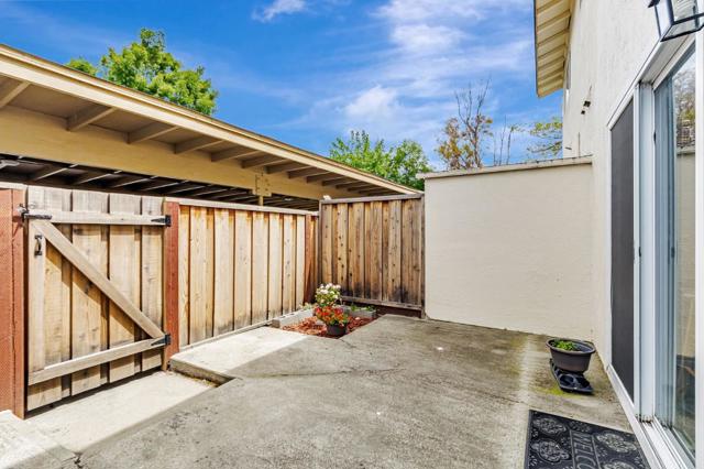 5465 Don Edmondo Court, San Jose CA: https://media.crmls.org/mediaz/a04db1cd-b6a6-474d-8d83-2ccf9e1c13fa.jpg