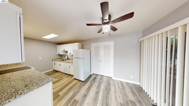 Image 15 of 22 For 2105 48th Ave