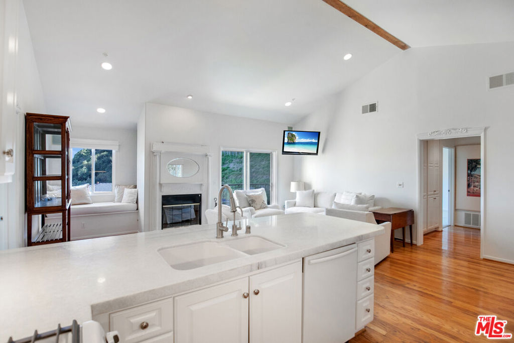 MLS #26858623 image #17
