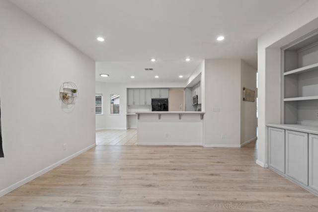 1697 Via Milano Drive, Gustine CA: https://media.crmls.org/mediaz/a050e8bf-cc3e-4456-b070-29b14732c281.jpg