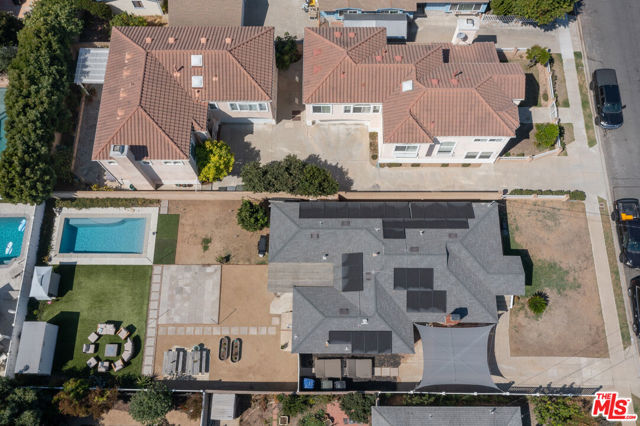1633 Hickory Avenue, Torrance CA: https://media.crmls.org/mediaz/a0511661-eedf-4d68-a747-7b67b3a51f21.jpg