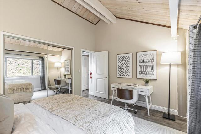 19233 Mountain Way, Los Gatos CA: https://media.crmls.org/mediaz/a0514059-f871-4a7f-91c5-7ff8712202e3.jpg