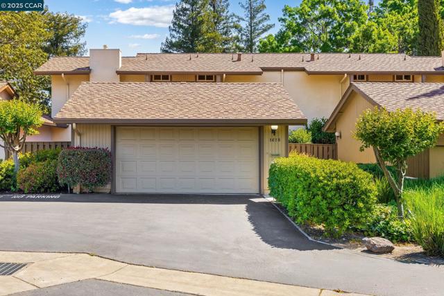 1618 Candelero Dr, Walnut Creek CA: https://media.crmls.org/mediaz/a051598c-0a5c-4916-9987-ece561a60bc8.jpg