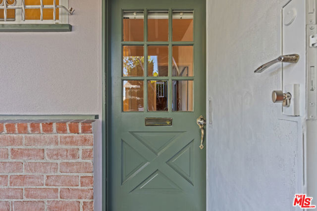 5733 Colfax Avenue, North Hollywood CA: https://media.crmls.org/mediaz/a051e257-b5c9-4298-9bf4-a9144a751fbf.jpg