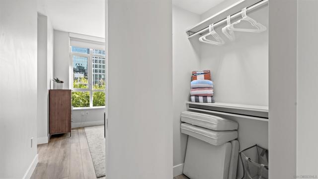 325 7Th Ave, San Diego CA: https://media.crmls.org/mediaz/a052e760-2c08-48a6-83a6-d96cd9e3dda8.jpg