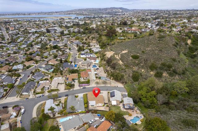 1945 Goldboro Street, San Diego CA: https://media.crmls.org/mediaz/a053372d-8ee5-44df-abf8-78e3e8c1b745.jpg