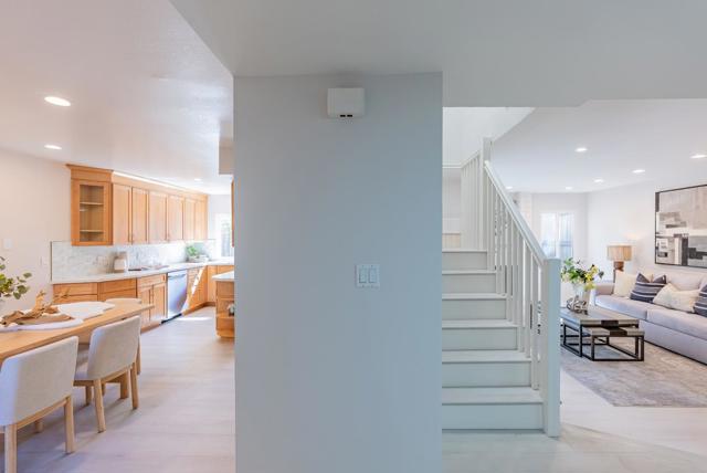 10178 Ridgeway Drive, Cupertino CA: https://media.crmls.org/mediaz/a05469f3-c9b0-4288-b45d-9e57946c2e2d.jpg
