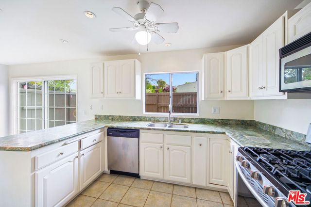 6216 Tapia Drive, Malibu CA: https://media.crmls.org/mediaz/a054d45b-6b06-4df7-9066-b436b71387af.jpg