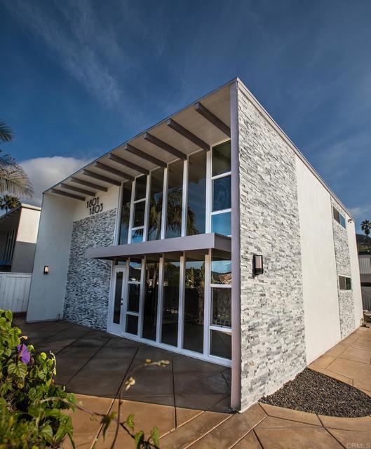 1801 Coast Blvd, Del Mar CA: https://media.crmls.org/mediaz/a0557a3f-533c-4b56-945f-a5a6db5f94a3.jpg
